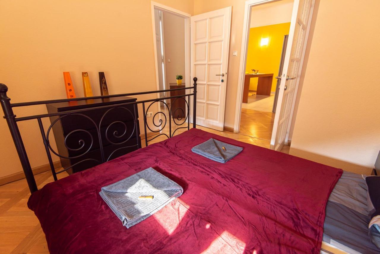 Patrik'S Budapest Center Apartment Luaran gambar