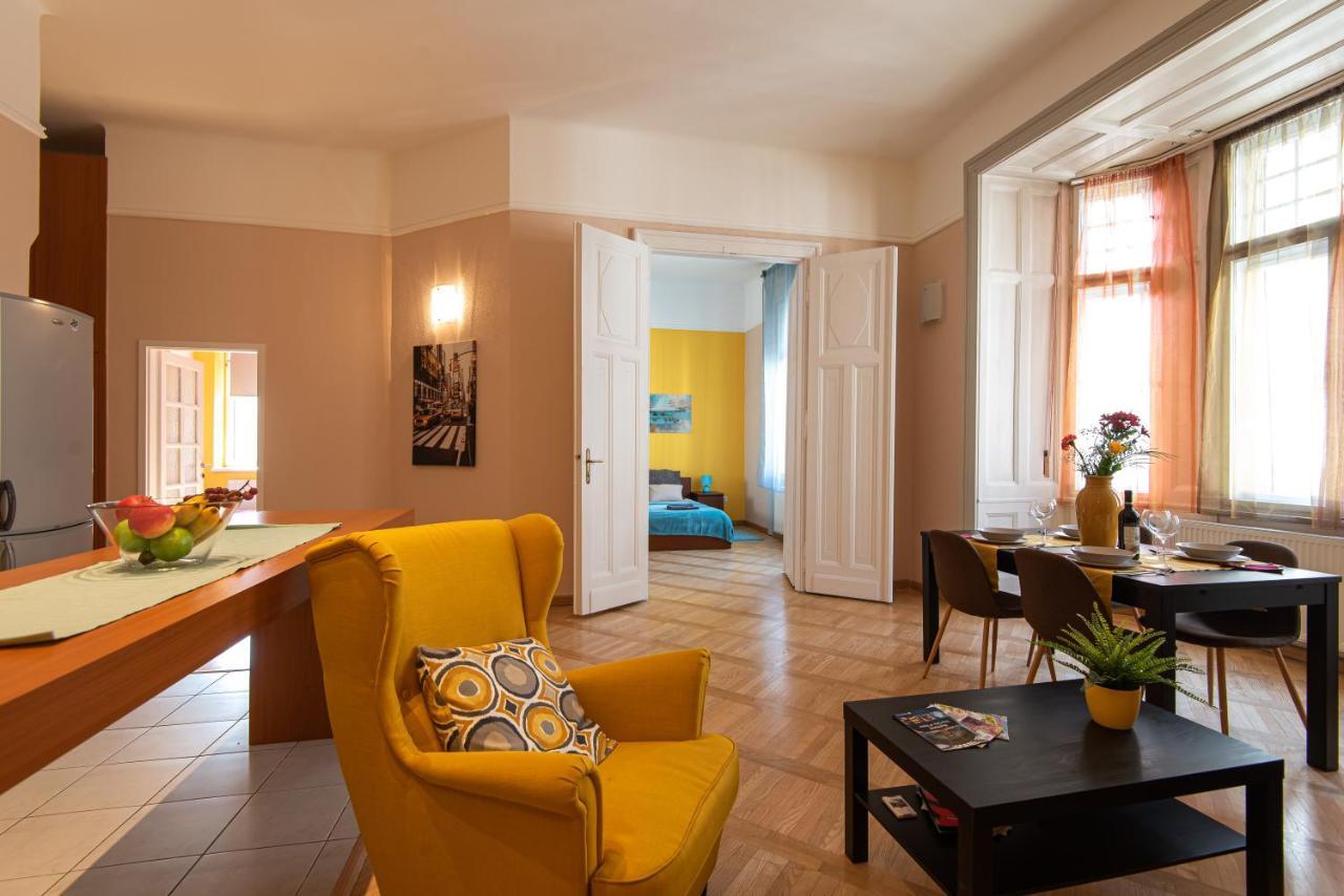 Patrik'S Budapest Center Apartment Luaran gambar